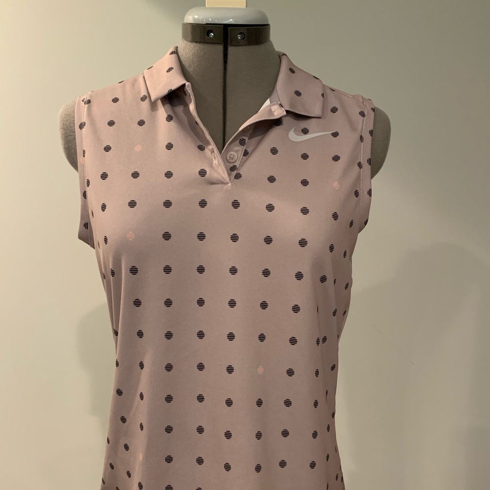 Nike dri-fit sleeveless golf shirt size S